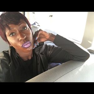 Meet your Posher, Nancy