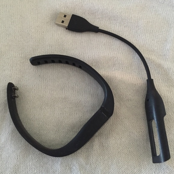 Fitbit Flex - Picture 1 of 3