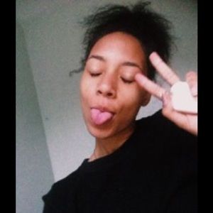 Meet your Posher, Cassie