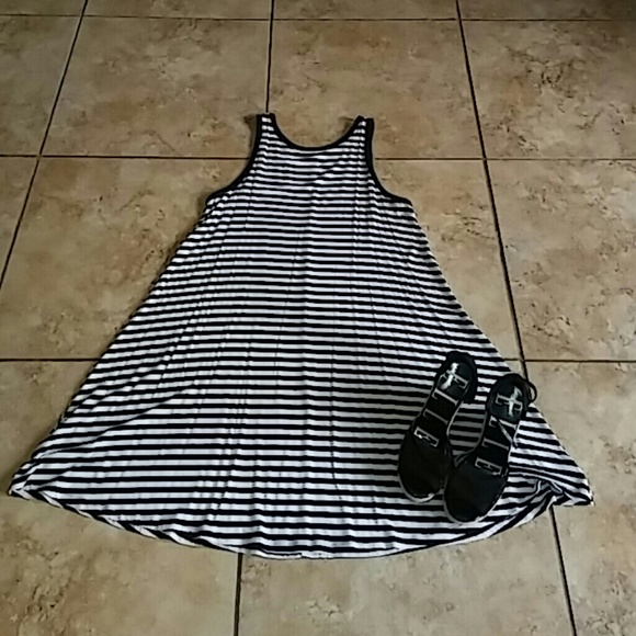 Old Navy Black and White Striped Swing Dress