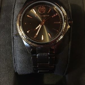 🎉NEW ITEM🎉 Vince Camuto Two Toned Unisex Watch
