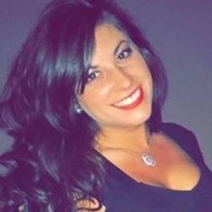 Meet your Posher, Dena