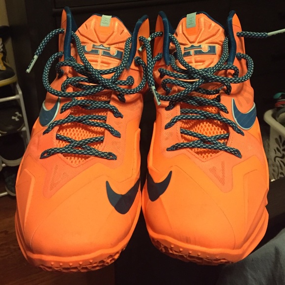 Lebron 11 Atomic Orange - Picture 3 of 4
