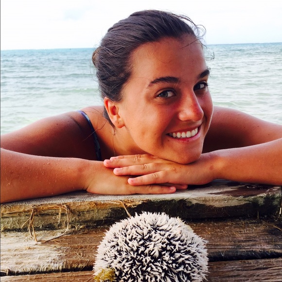 Meet your Posher, Emily - Picture 1 of 1