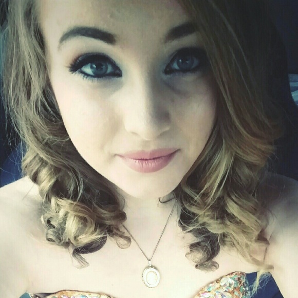 Hey, I'm Carly!