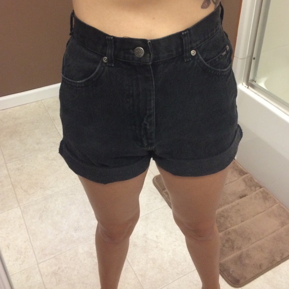 Vintage high waisted black jeans