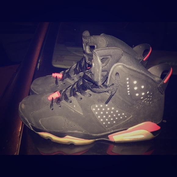 Size 11.5 Infared Jordan 6s