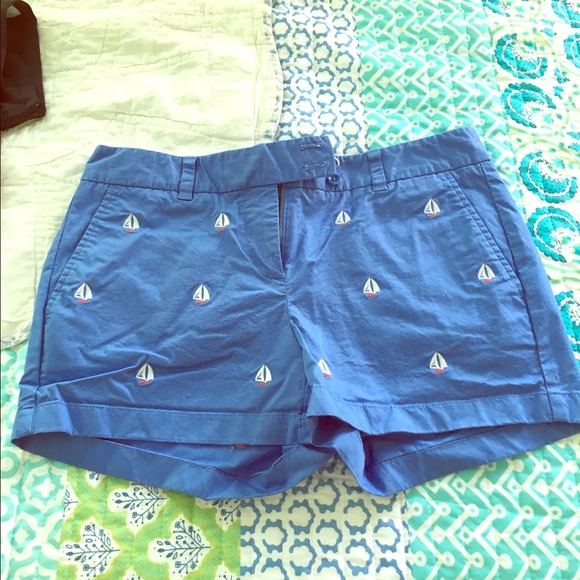 Vineyard vines Size 6 sailboat shorts!