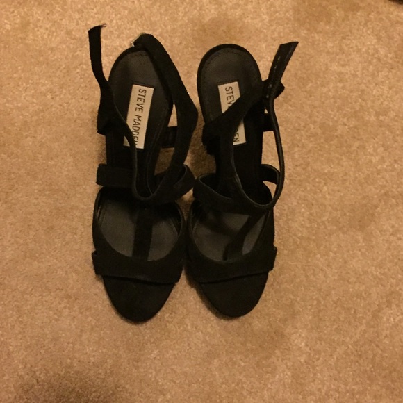 Black strappy Steve Madden heels.