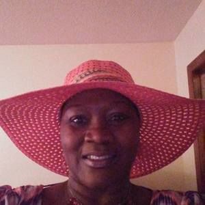 Meet your Posher, Annette