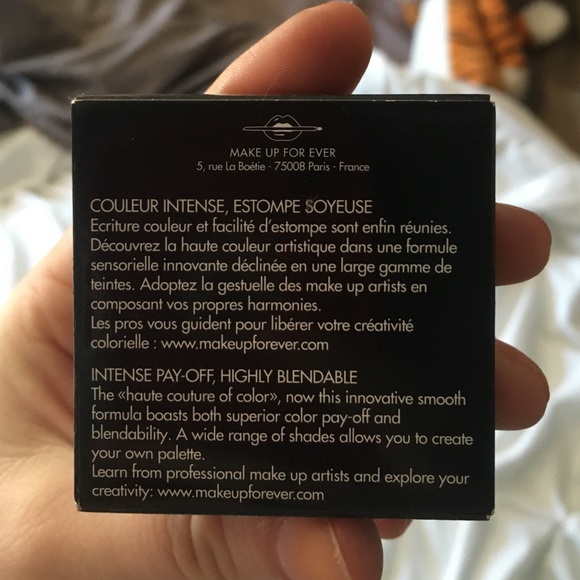 🎀MAKE UP FOREVER EYEHSHADOW🎀 - Picture 2 of 2