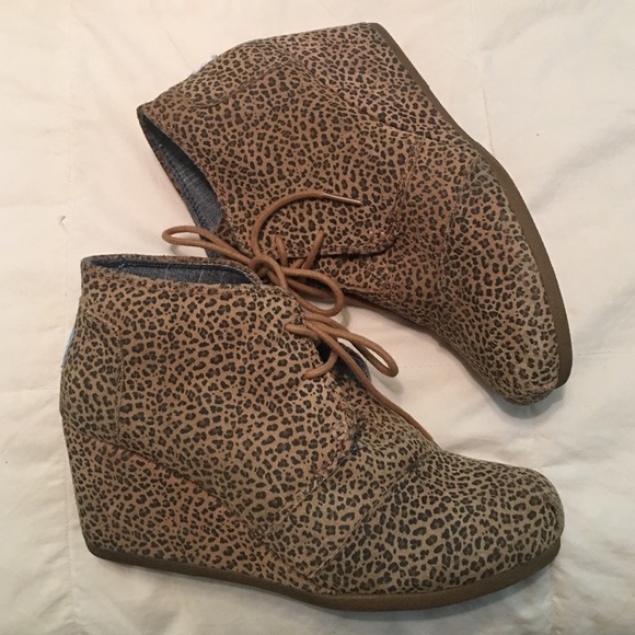 TOMS Shoes - TOMS Cheetah Suede Wedge