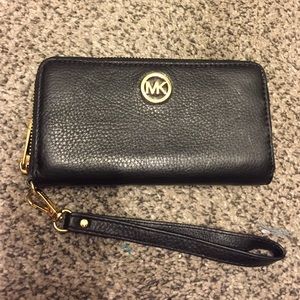 Michael Kors black leather wristlet