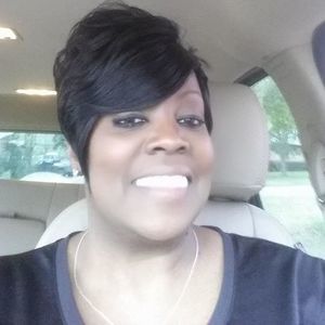 Meet your Posher, Debra