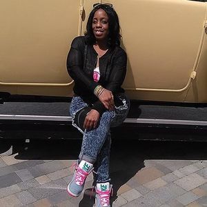 Meet your Posher, Neenee