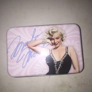 ✨💋2 Marilyn Monroe 52 Playing Card Decks w/ Case