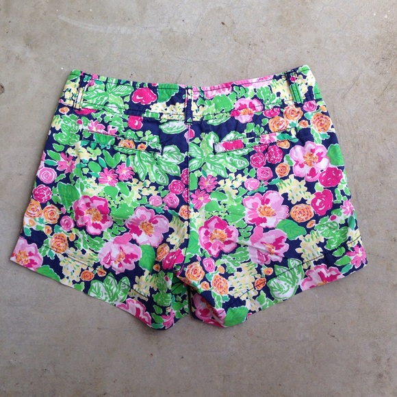 💸SOLD💸Lilly Pulitzer callahan shorts - Picture 3 of 4