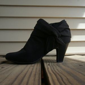 Comfort Heel Ankle Boots