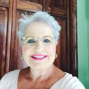 Meet your Posher, Paula