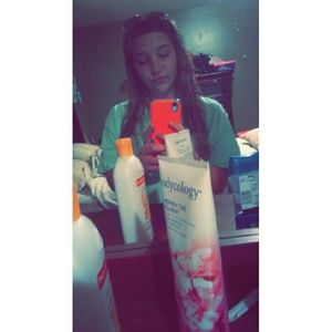 Meet your Posher, Erica