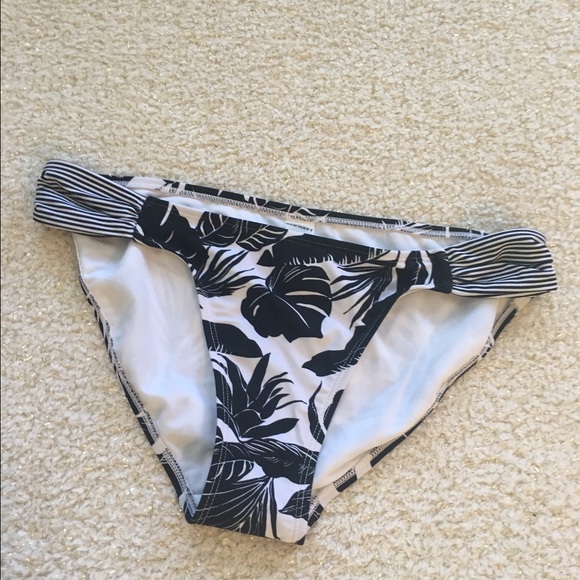 NEW Old Navy bikini bottoms M - Picture 1 of 2