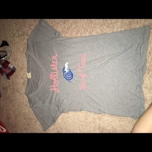 Hollister Surf T