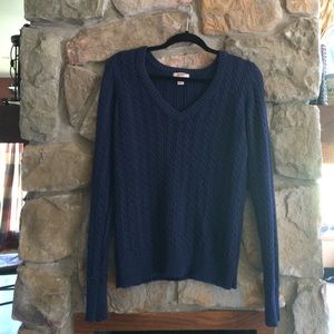 ✨FLASH SALE✨V neck sweater