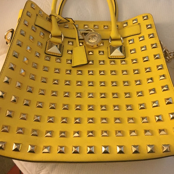 Michael Kors Handbags - Michael kors Hamilton