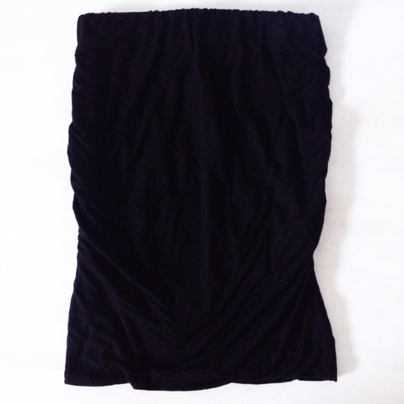 C&C California Dresses & Skirts - black ruched mini skirt