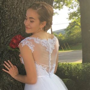 Meet your Posher, Emma