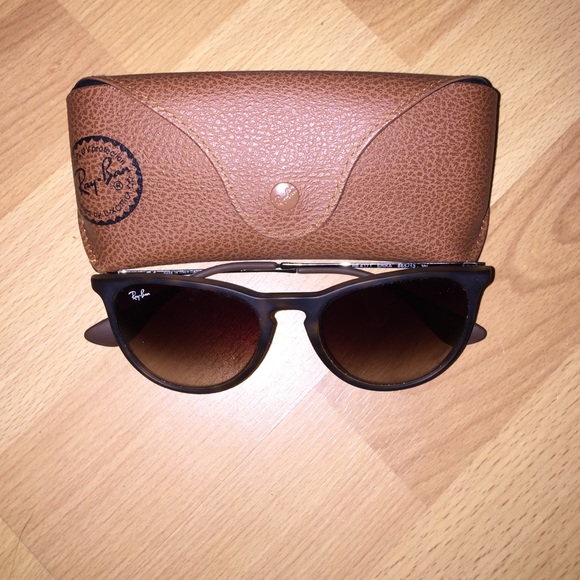 Erika Raybans!