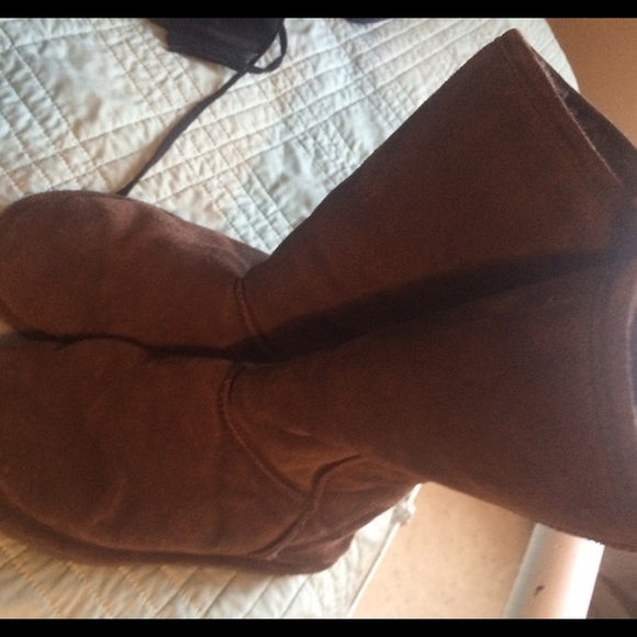 BearPaw Uggs Brown