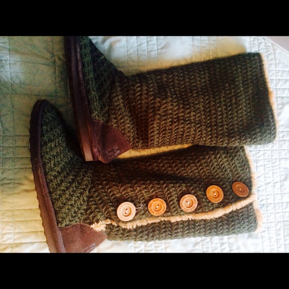Green Ugg like boots