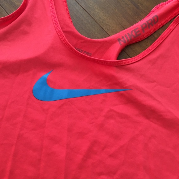 Nike pro tank top - Picture 2 of 3