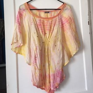 Cute Multi-colored Batwing Pull-over top