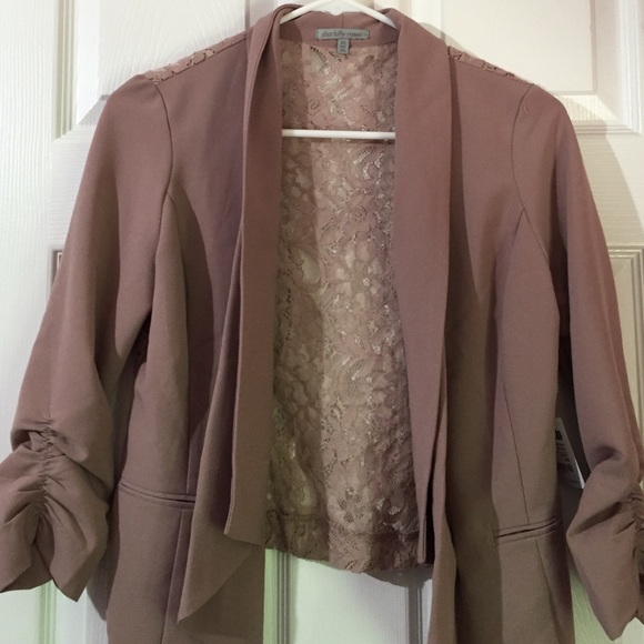 Blazer - Picture 1 of 4