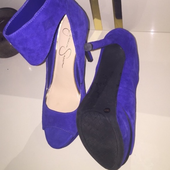 Jessica Simpson heels