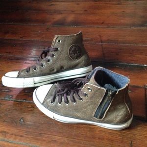 TRADED 😺 Leather converse