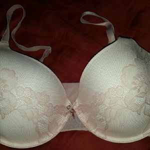 34DD bra