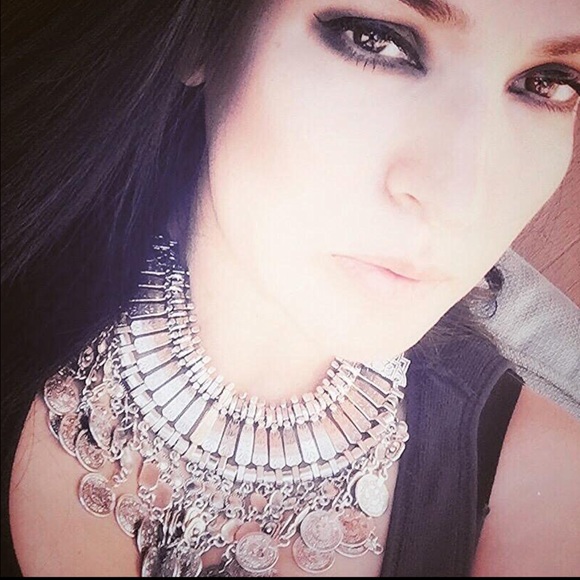 BOHO VINTAGE SILVER STATEMENT NECKLACE - Picture 2 of 4