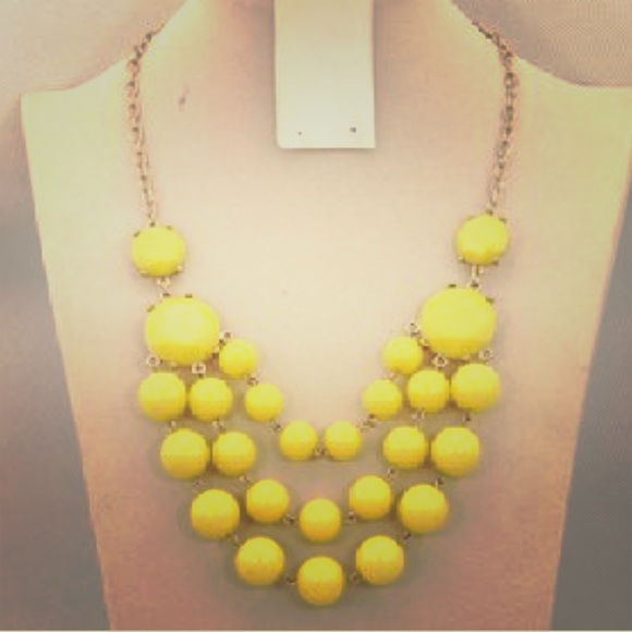 YELLOW BUBBLE STATEMENT NECKLACE - Picture 2 of 2