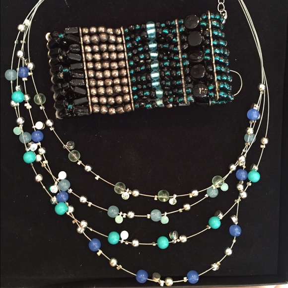 Necklace and Bangle Set