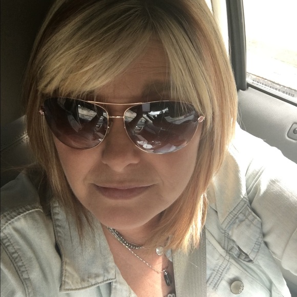 Meet your Posher, Gwen