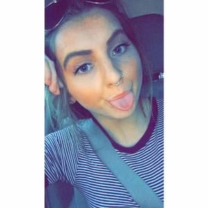 Meet your Posher, Lydia