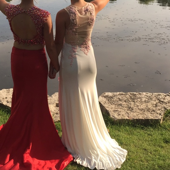 Prom dress - Picture 3 of 4