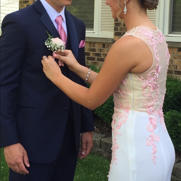 Prom dress - Picture 4 of 4