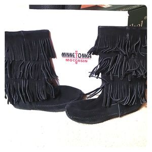 Minnetonka Black Fringe Boot