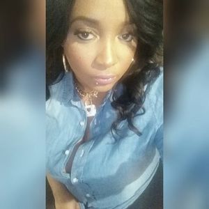 Meet your Posher, Sade