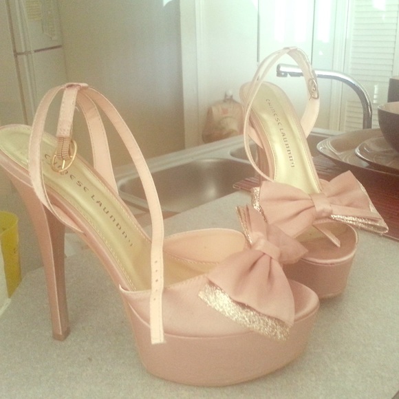 Chinese Laundry Bow Sandals