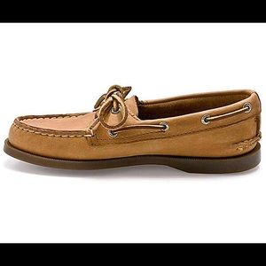 Authentic Original Two-Eye Boat Shoe